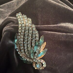 Grace Kelly owned/worn(Princess of Monaco) pin from the 50's.  with COA